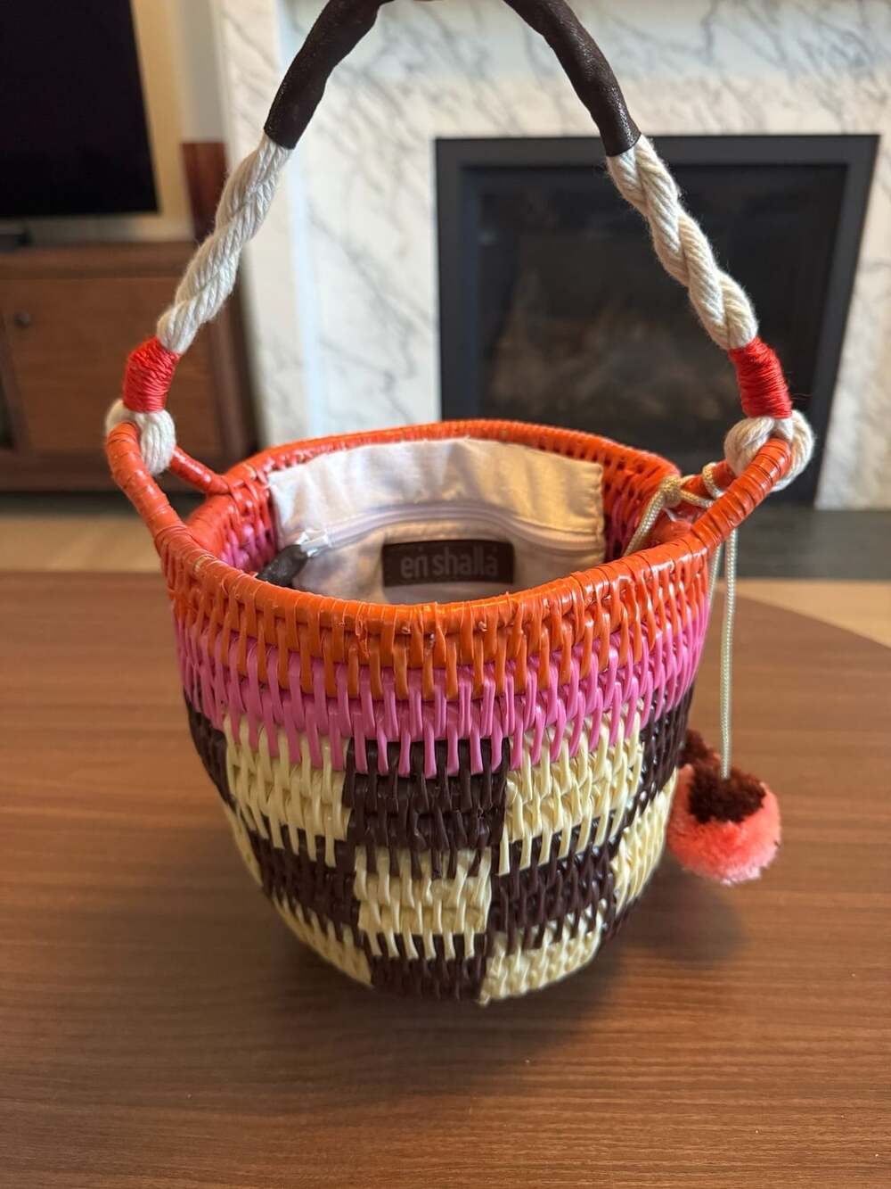 en shalla Mini Bucket Bag with Macrame Handle